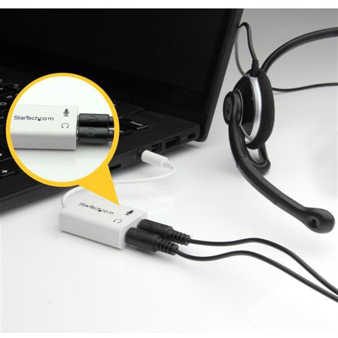 StarTech.com 3.5mm 4 Position to 2x 3 Position 3.5mm Headset Splitter Adapter M/F - White - Top view