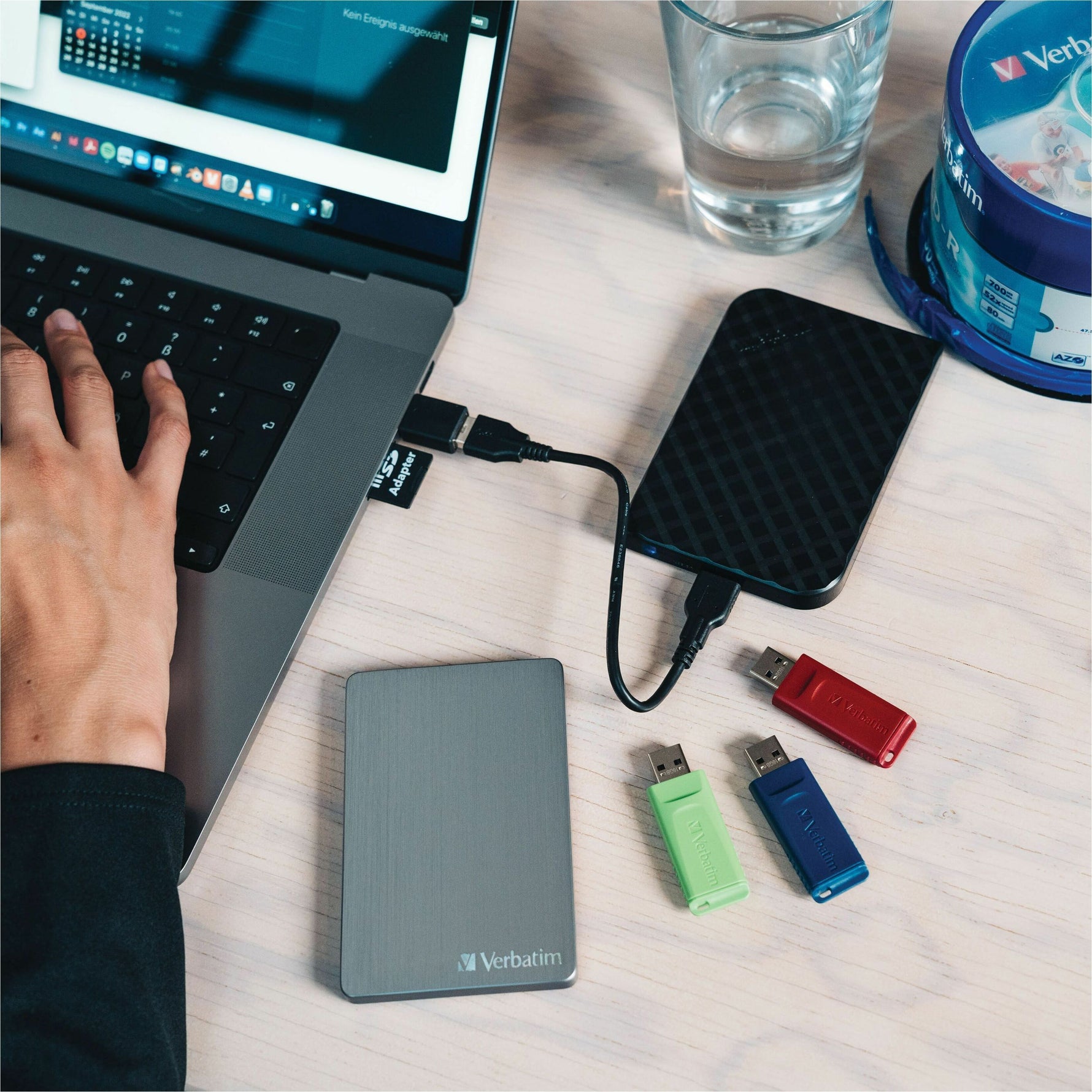 Verbatim Store 'n' Go 2 TB Portable Hard Drive - 2.5' External - Hero shot