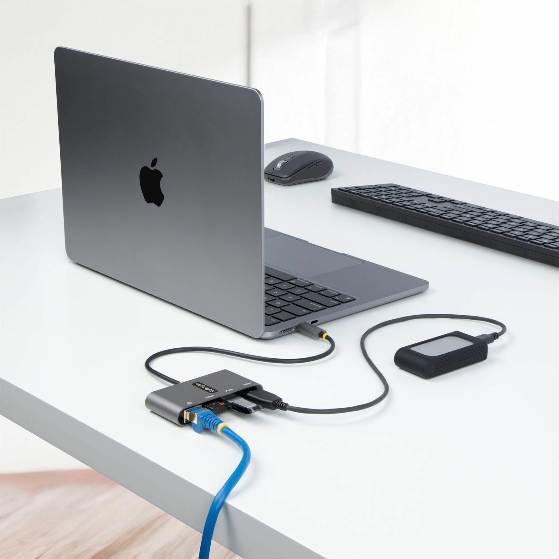 StarTech.com USB/Ethernet Combo Hub - USB 3.2 (Gen 1) Type C - Portable - Space Gray - Alternate view 6