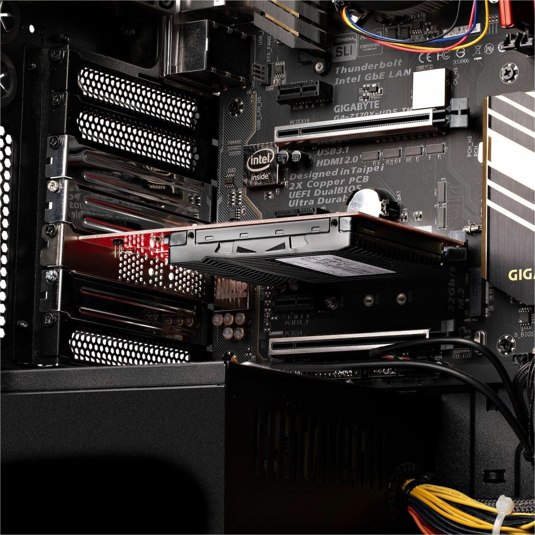 StarTech.com U.3 to PCI Express Adapter - Alternate view 6