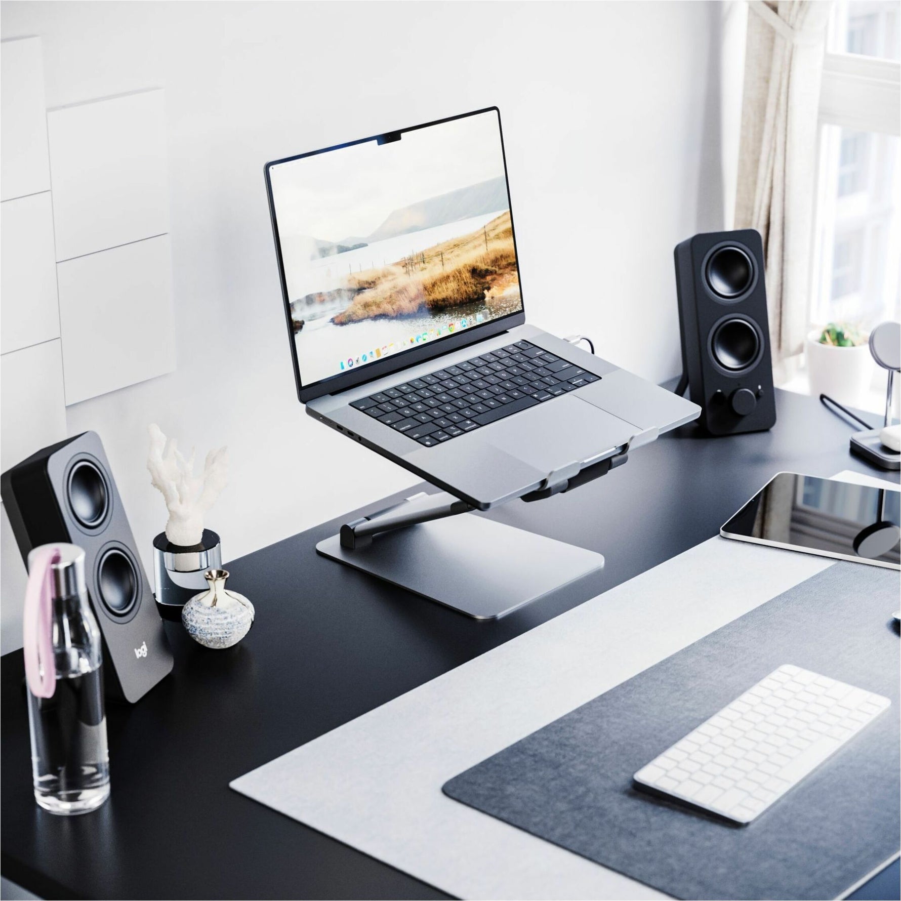 Alogic ElitePlus Height Adjustable Notebook Stand - Alternate view 7