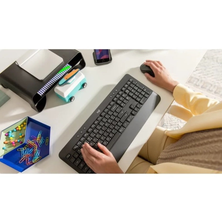 Logitech Signature K650 Keyboard - Wireless Connectivity - English - Graphite