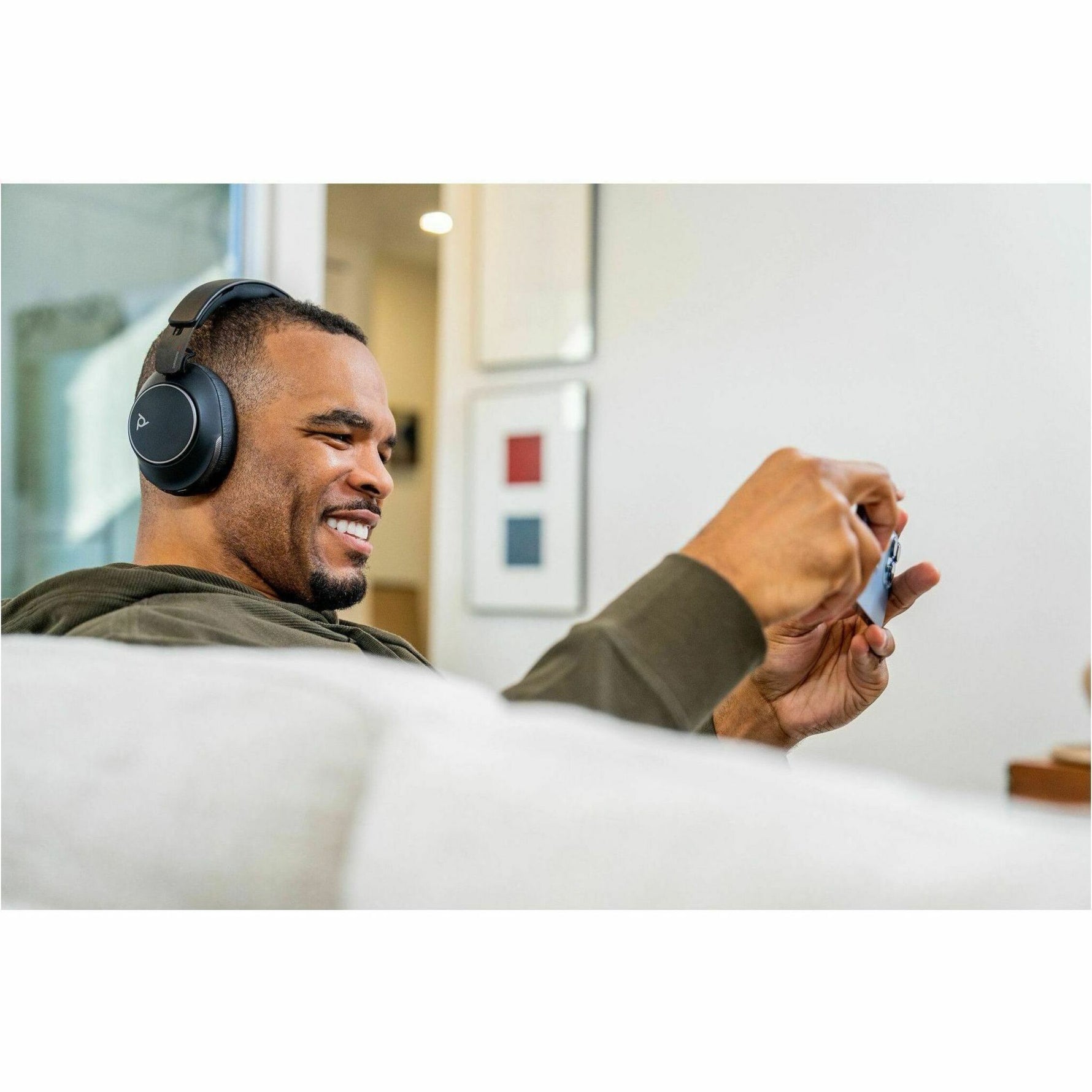 Poly Voyager Surround 80 UC Wired/Wireless Over-the-ear, Over-the-head, On-ear Stereo Headset - Black - Alternate view 9