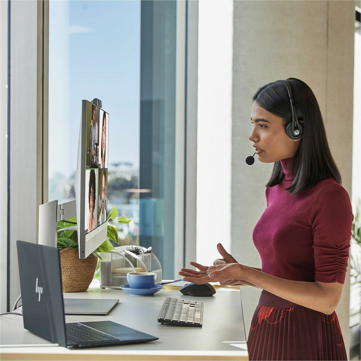HP EliteOne 840 G9 All-in-One Computer - Intel Core i7 14th Gen i7-14700 - vPro Technology - 16 GB - 512 GB SSD - 23.8' Full HD - Desktop