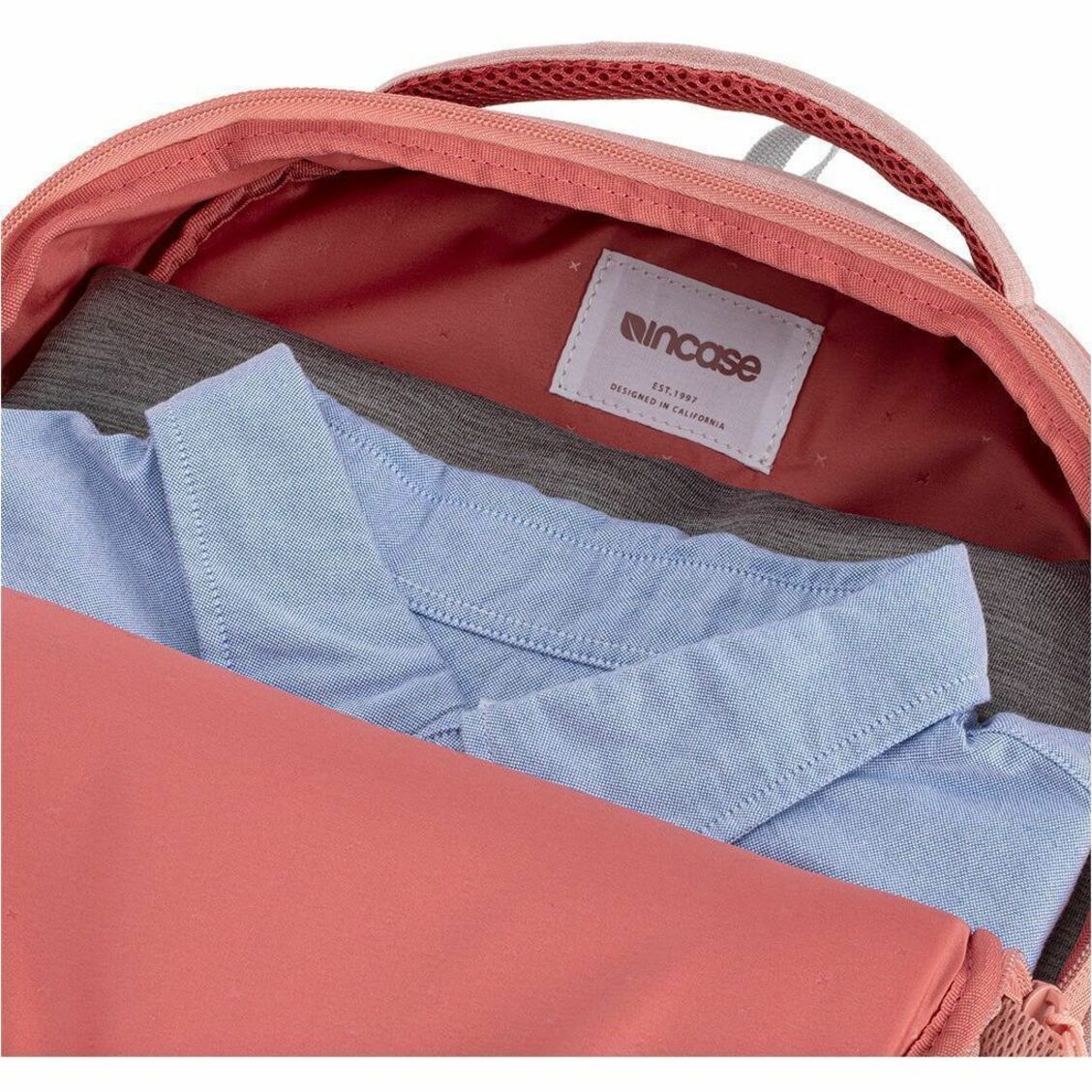 Incase Facet Carrying Case (Backpack) for 40.6 cm (16') Apple MacBook Pro - Aged Pink - Alternate view 9