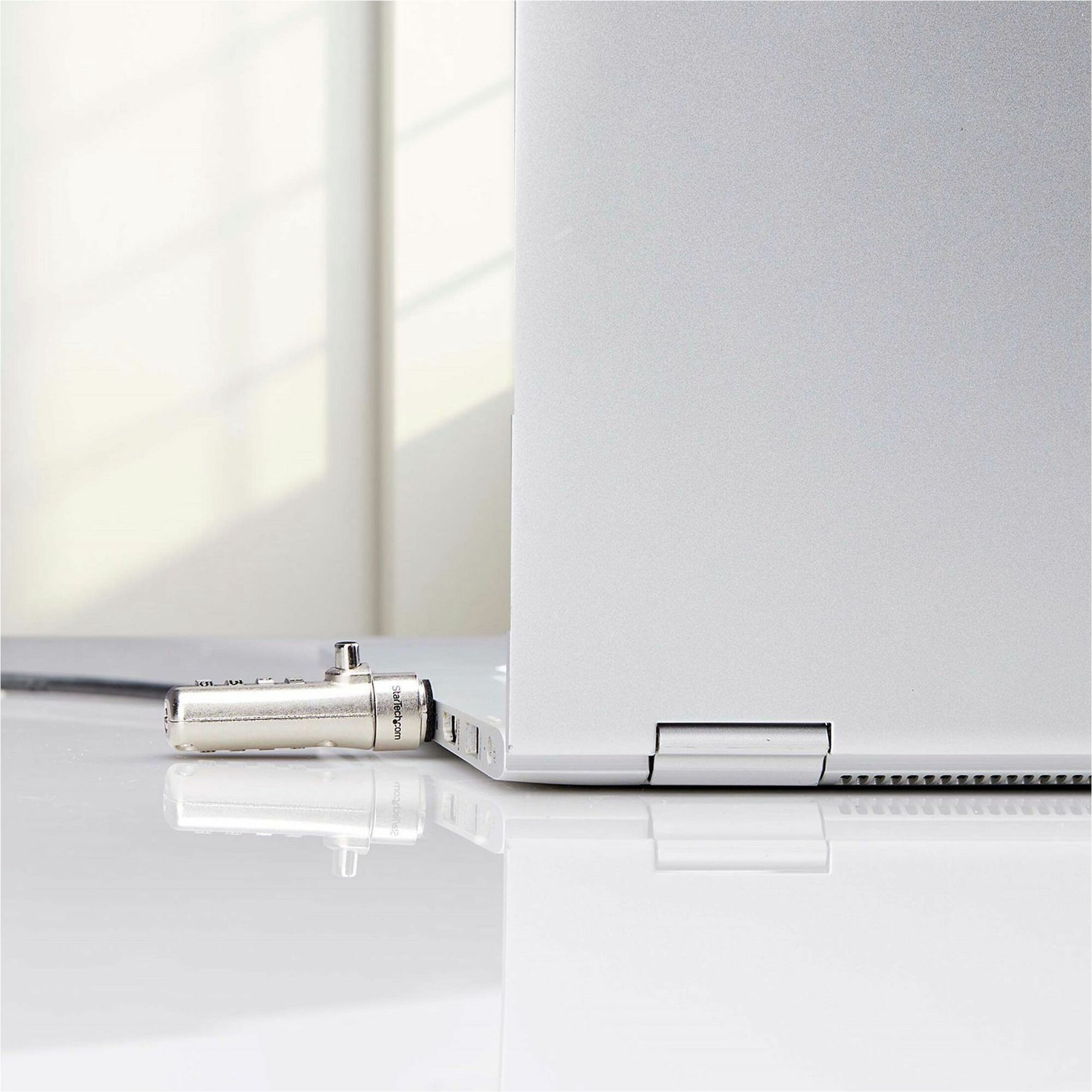 StarTech.com Slim Lock K-Slot Compatible, 6.6ft (2m) Combination Locking Cable, Desk Anti-Theft Security For Laptop/Notebook Computer - Alternate view 6