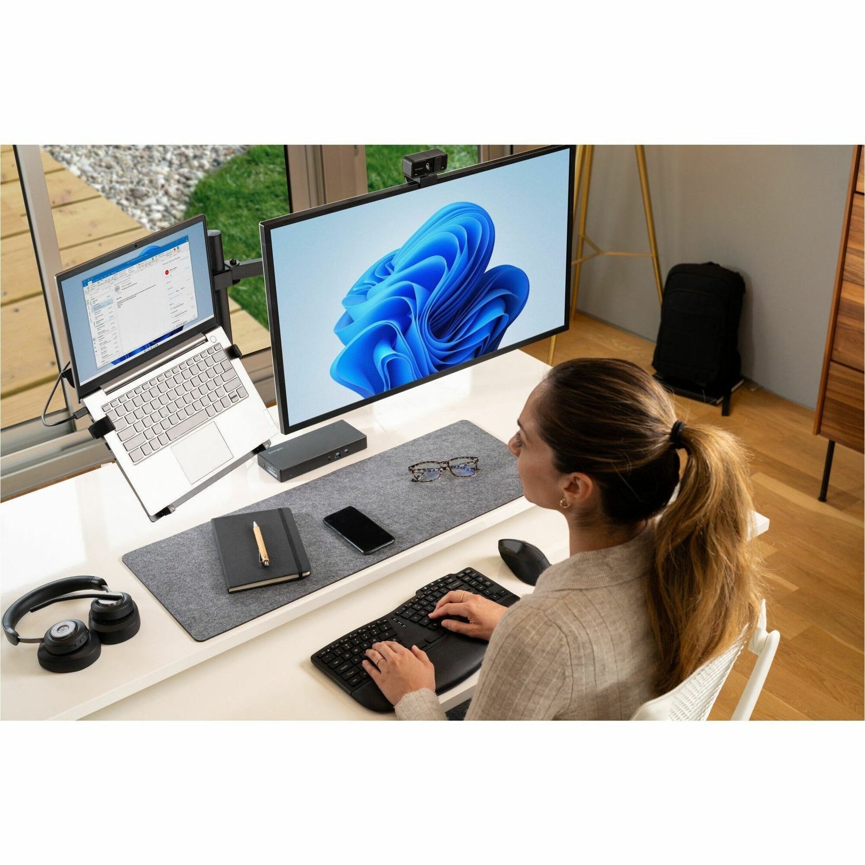 Kensington SD4781P USB Type C Docking Station for Notebook, Monitor - Charging Capability - 170 W - Black - Desktop - Alternate view 12