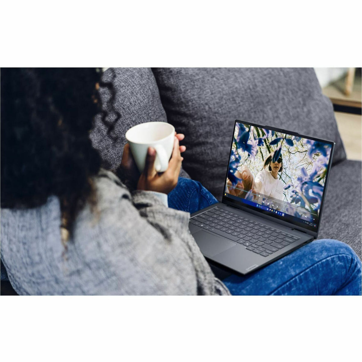 Lenovo ThinkBook 14 G5 IAU 21SQ0005AU 14' Touchscreen Convertible 2 in 1 Notebook - WUXGA - Intel Core Ultra 7 255U - 32 GB - 512 GB SSD - Luna Gray