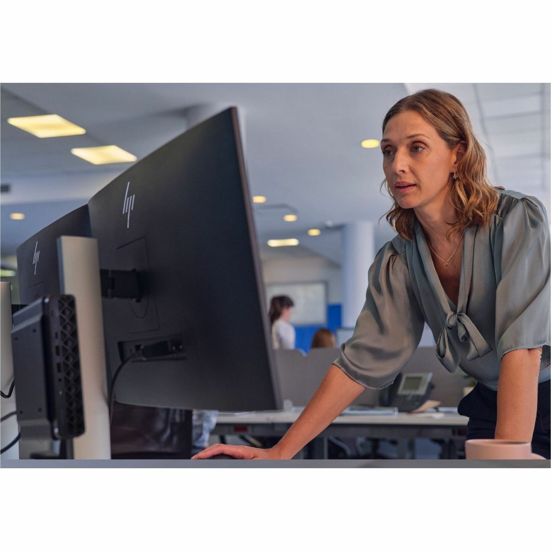 HP EliteDesk 8 G1i Desktop Computer - Intel Core Ultra 5 235T - vPro Technology - 16 GB - 512 GB SSD - Mini PC - Jack Black