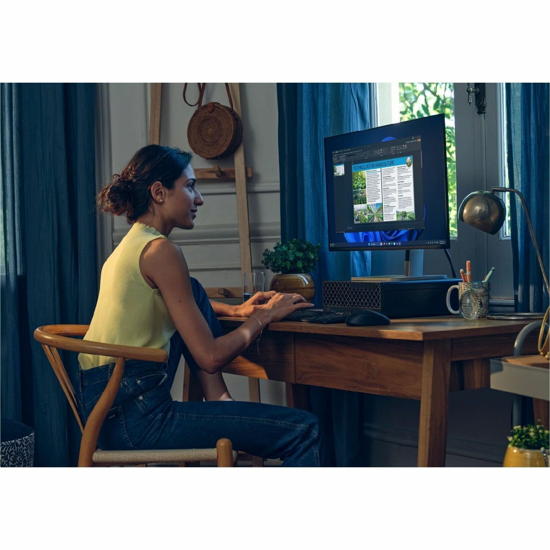 HP ProDesk 4 G1i Desktop Computer - Intel Core Ultra 7 265 - 16 GB - 512 GB SSD - Small Form Factor - Jack Black