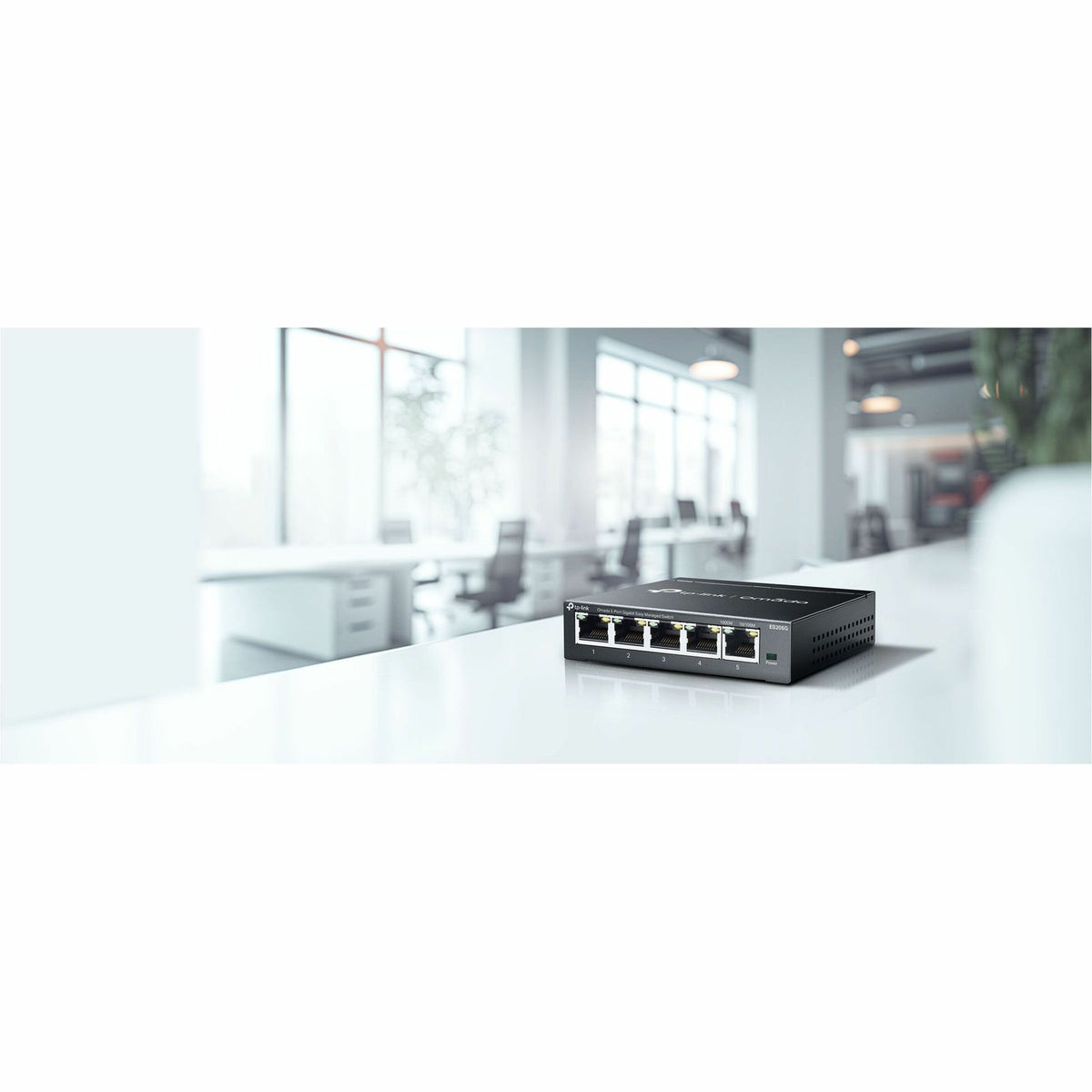 Omada ES205G 5 Ports Manageable Ethernet Switch - Gigabit Ethernet - 10/100/1000Base-T