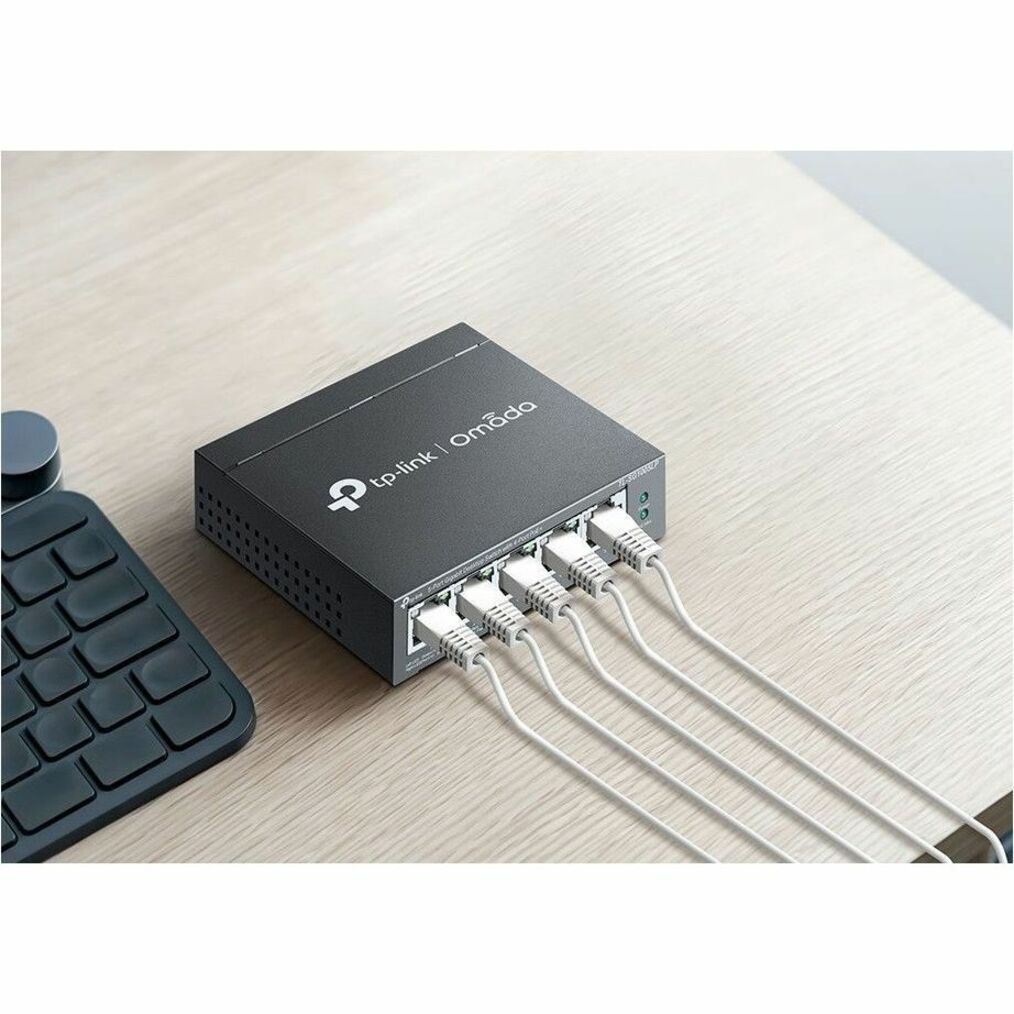 Omada ES205GP 5 Ports Manageable Ethernet Switch - Gigabit Ethernet - 10/100/1000Base-T