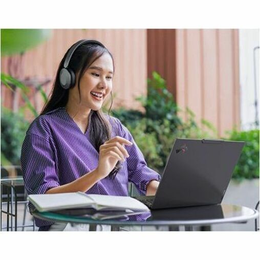 Lenovo ThinkPad X1 Carbon Gen 14 Aura Edition 21V7009QAU 14' Copilot+ PC Ultrabook - 2.8K - Intel Core Ultra 7 355 - Intel Evo Platform - 32 GB - 512 GB SSD - English (US) Keyboard - Black - Alternate view 15