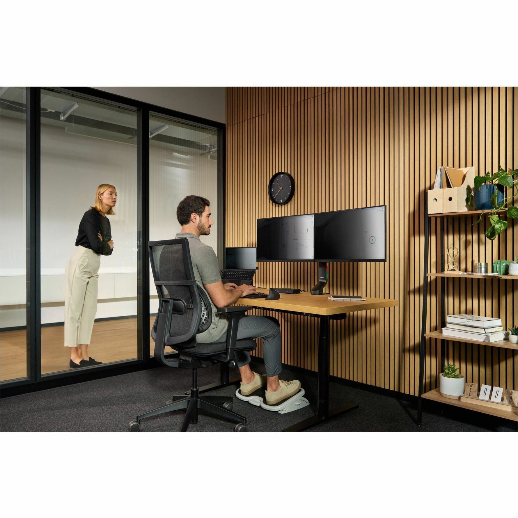 Kensington 2H Privacy Screen Filter - Alternate view 7