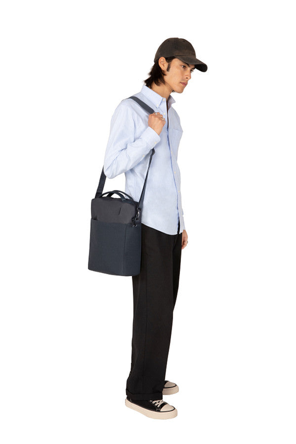 Incase INCO100685-NVY laptop case 35.6 cm (14") Briefcase Navy