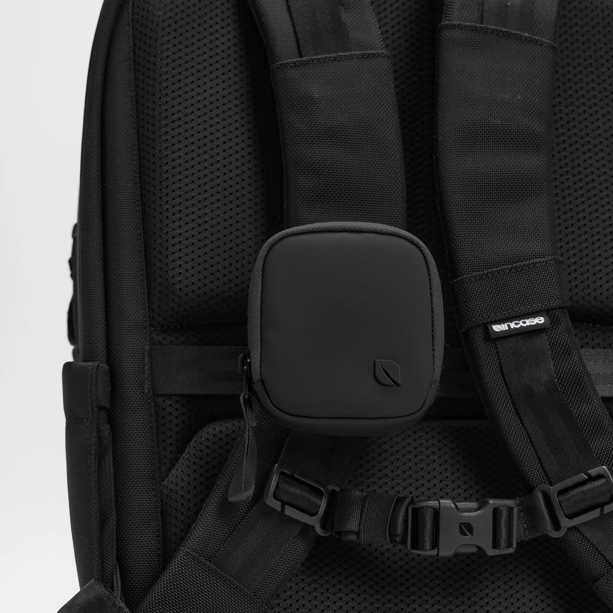 Incase A.R.C. Compact Pouch With ReSpun 100% Recycled Polyester