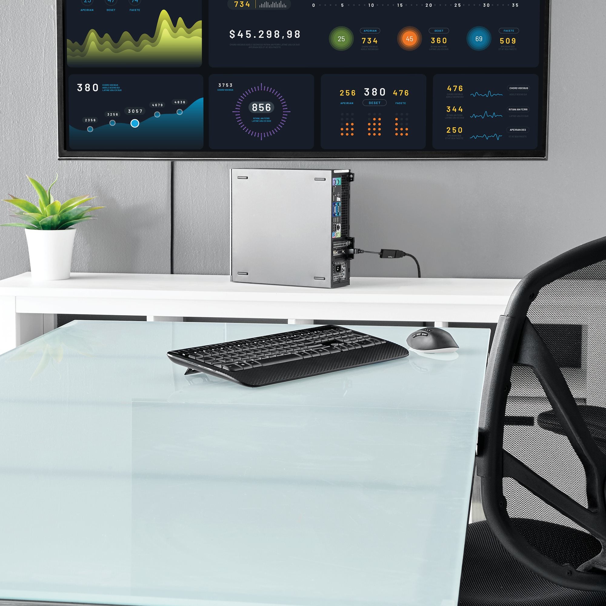 StarTech.com DisplayPort to HDMI Adapter - 4K 60Hz Active DP 1.4 to HDMI 2.0 Video Converter - DP to HDMI Monitor/TV/Display Cable Adapter Dongle - Latching DP Connector