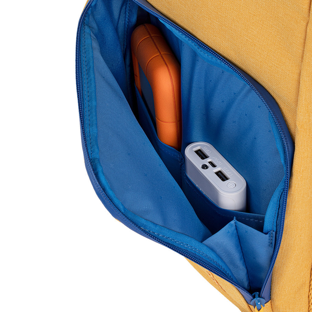 Incase Facet backpack Casual backpack Yellow Polyester