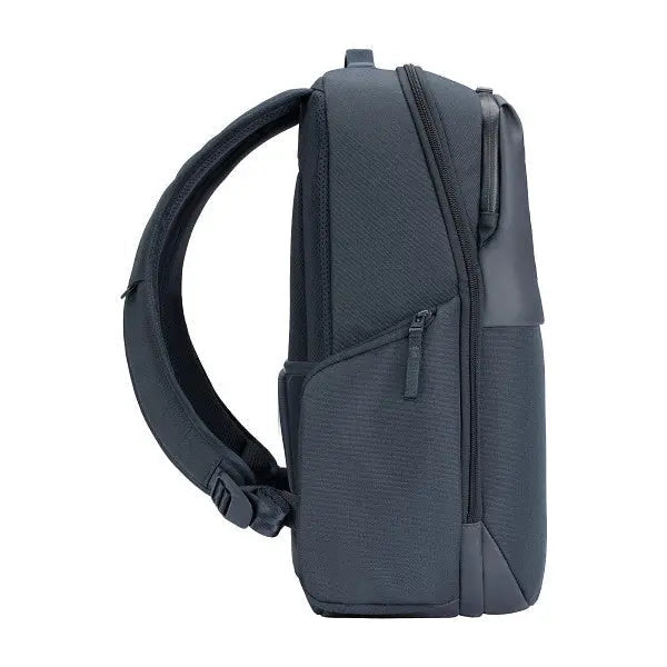 Incase A.R.C. DAYPACK - GRAY backpack City backpack Grey Recycled polyester