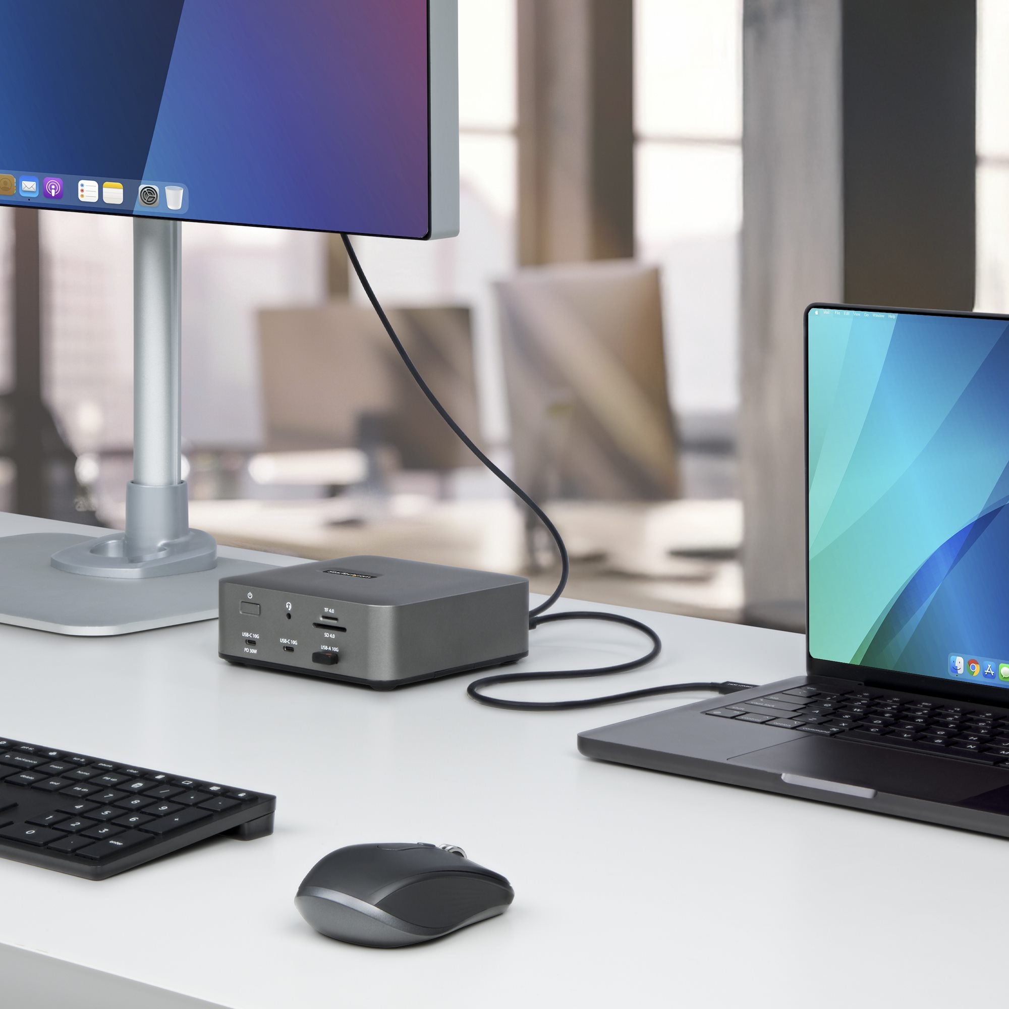 StarTech.com 3ft (1m) Thunderbolt 5 Cable, 80Gbps/Up to 120Gbps, 240W PD, 8K 60Hz, Certified Thunderbolt Cable - Compatible w/Thunderbolt 4/USB4/USB-C