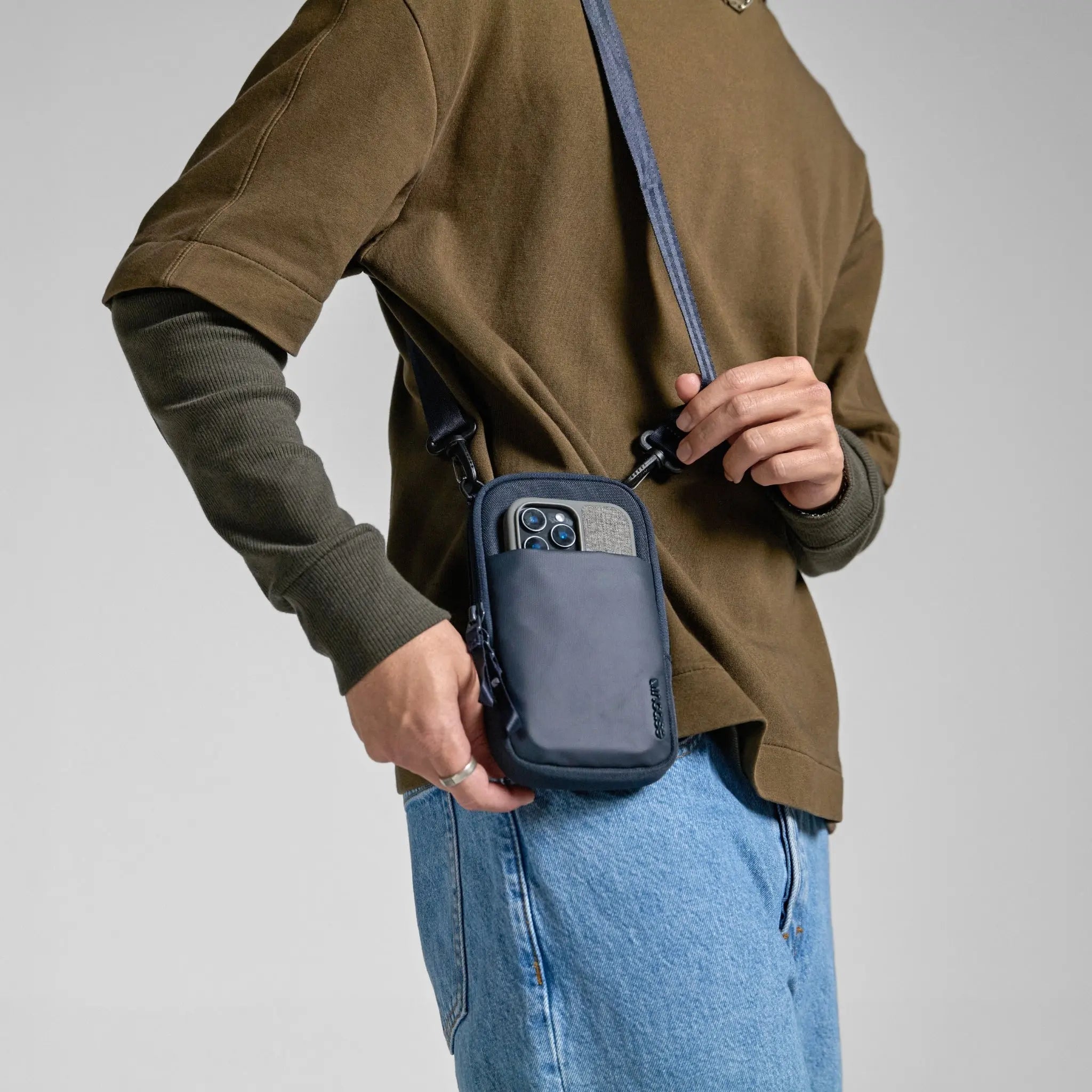 Incase Designed by Microsoft Handbags & Shoulder Bags Recycled polyester Navy Boy Cross body bag