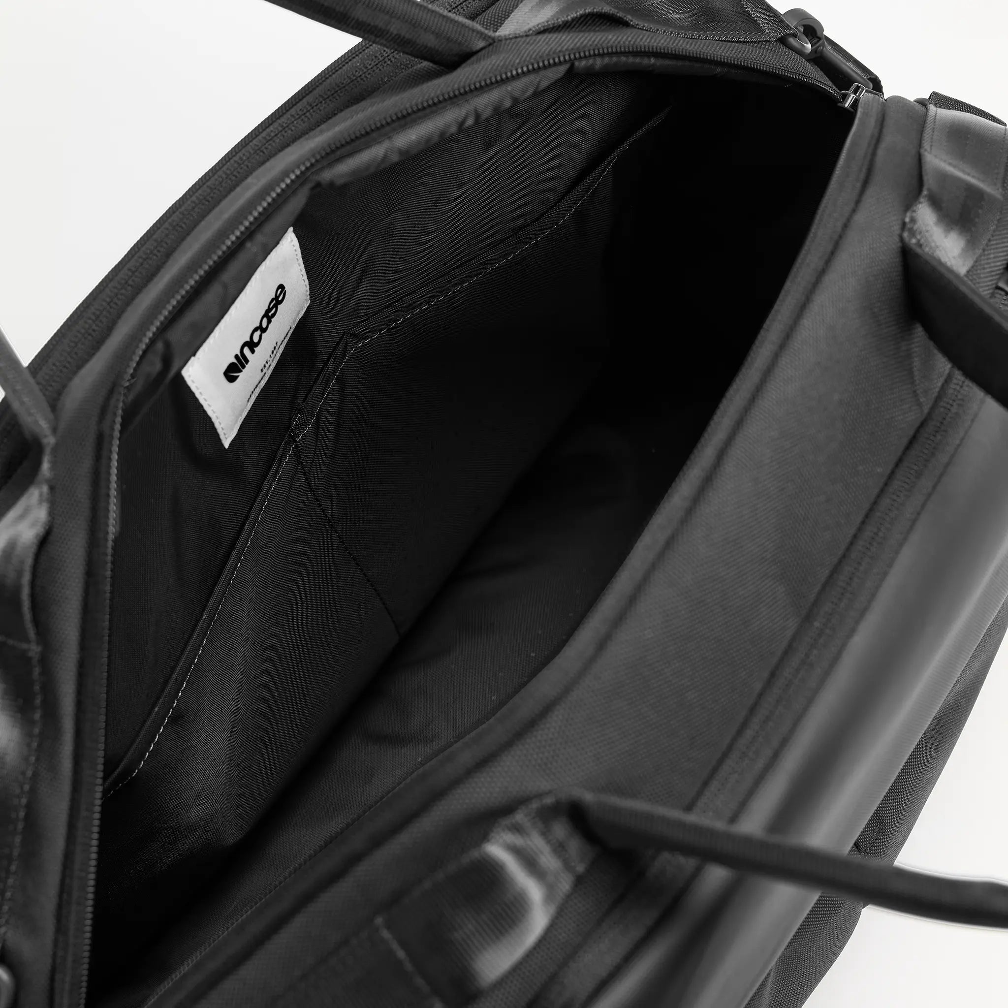 Incase INCO100686-BLK handbag/shoulder bag Recycled polyester Black Boy/Girl Messenger bag