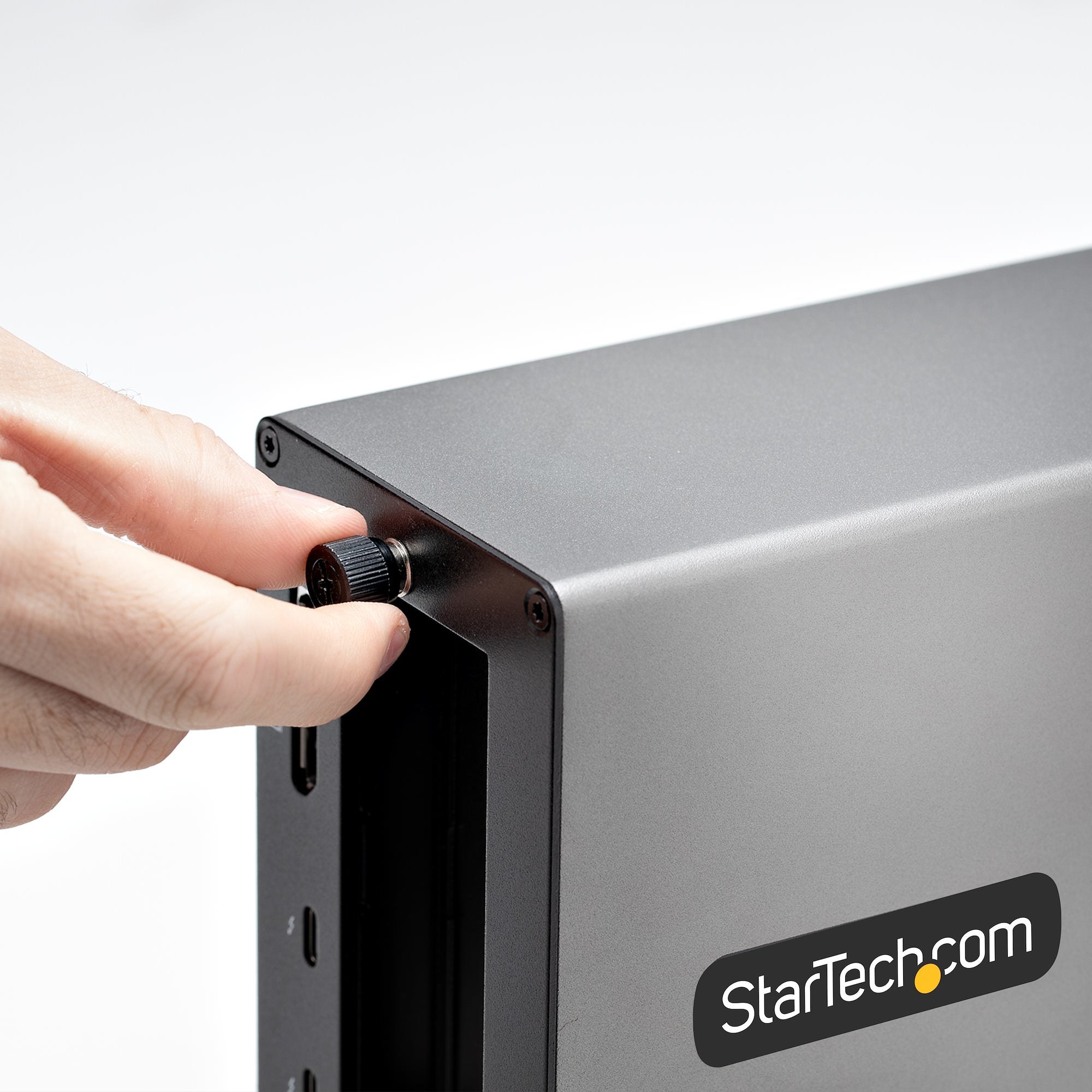 StarTech.com Thunderbolt 3 PCIe Expansion Chassis, External Enclosure W/Dual PCI Express Slots, PCIe Box for Laptops/Desktops/All-In-Ones, 8K/4K Output Via TB3/DP 1.4 Ports, For Video Capture/Fiber/Ethernet Cards - TAA