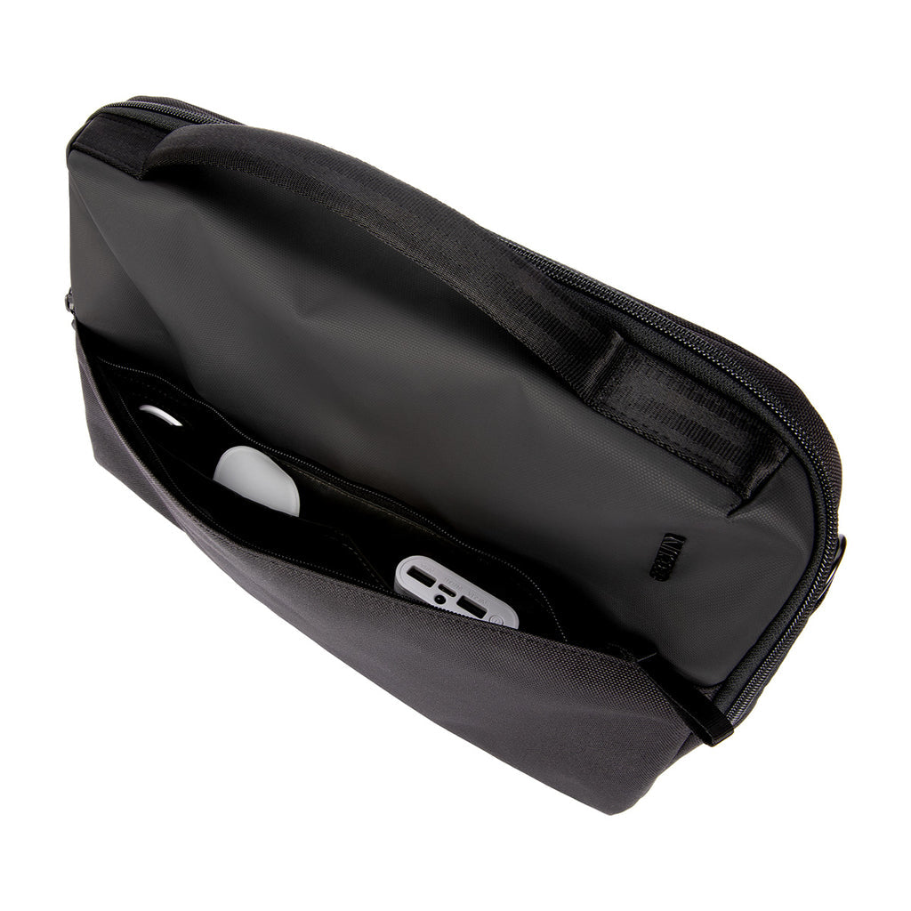 Incase A.R.C. Brief With ReSpun 100% Recycled Polyester