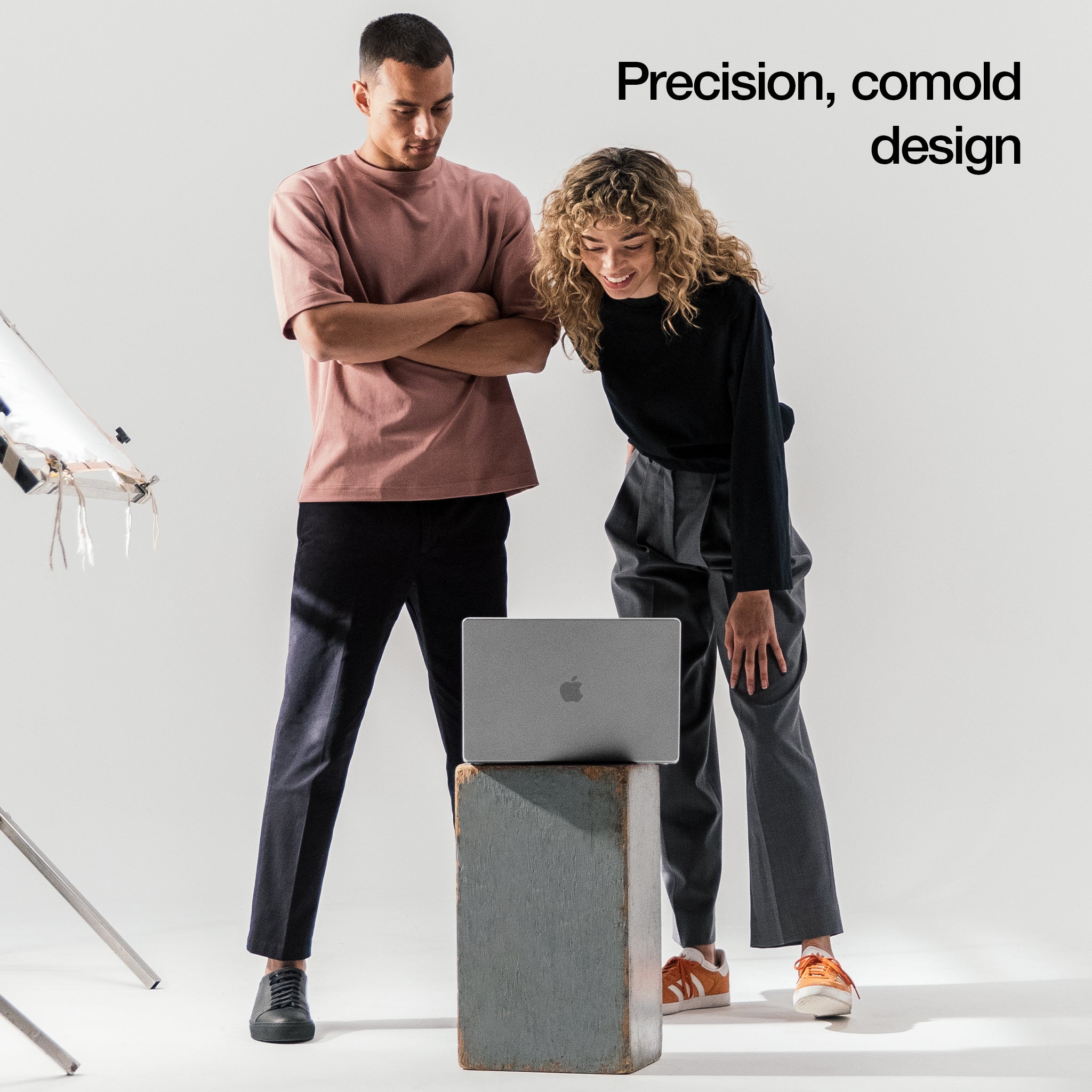 Incase Dots Hardshell Case with Makrolon® for 16-inch MacBook Pro (M1-M4, 2021-2024)