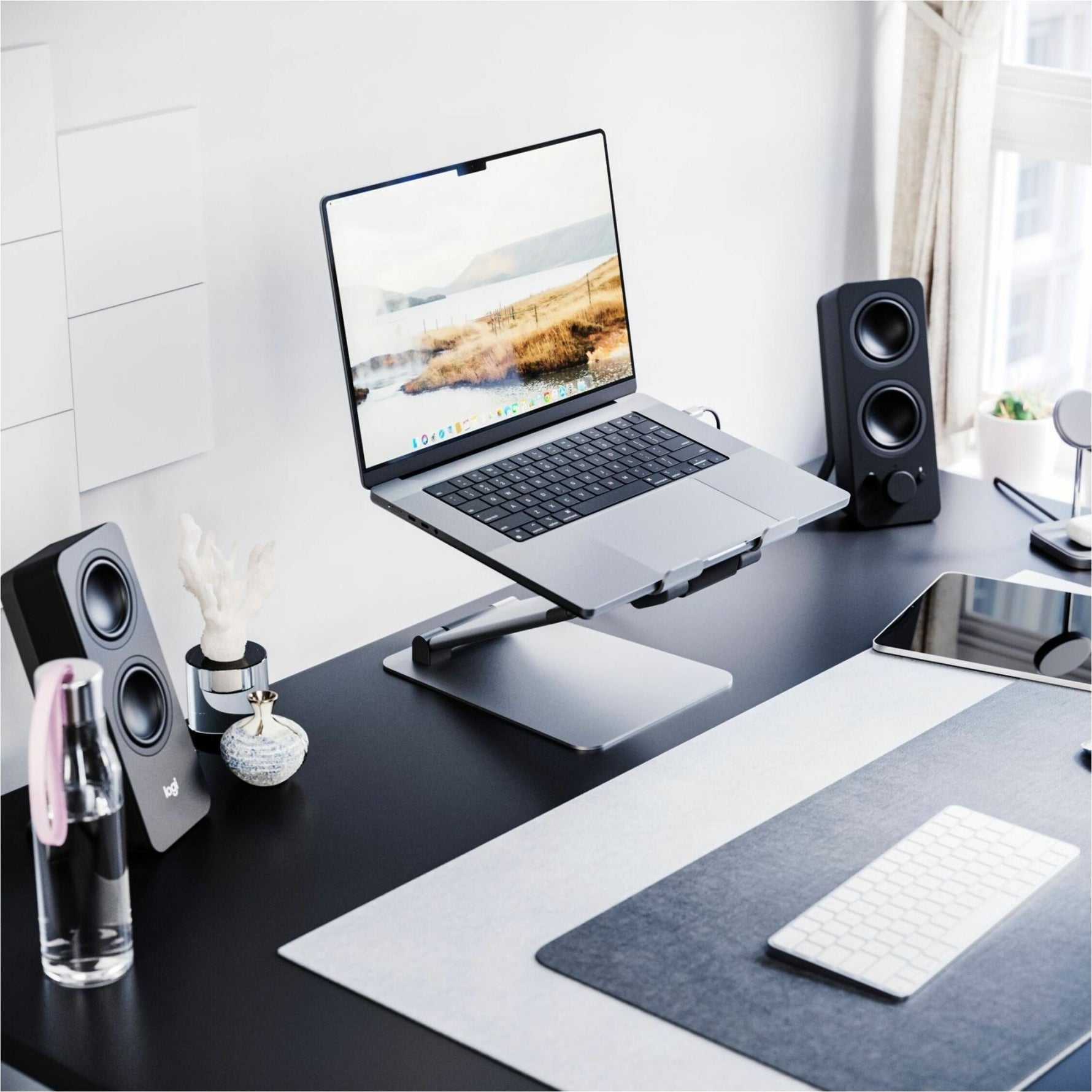Alogic ElitePlus Height Adjustable Notebook Stand - Soundz Store AUSTRALIA
