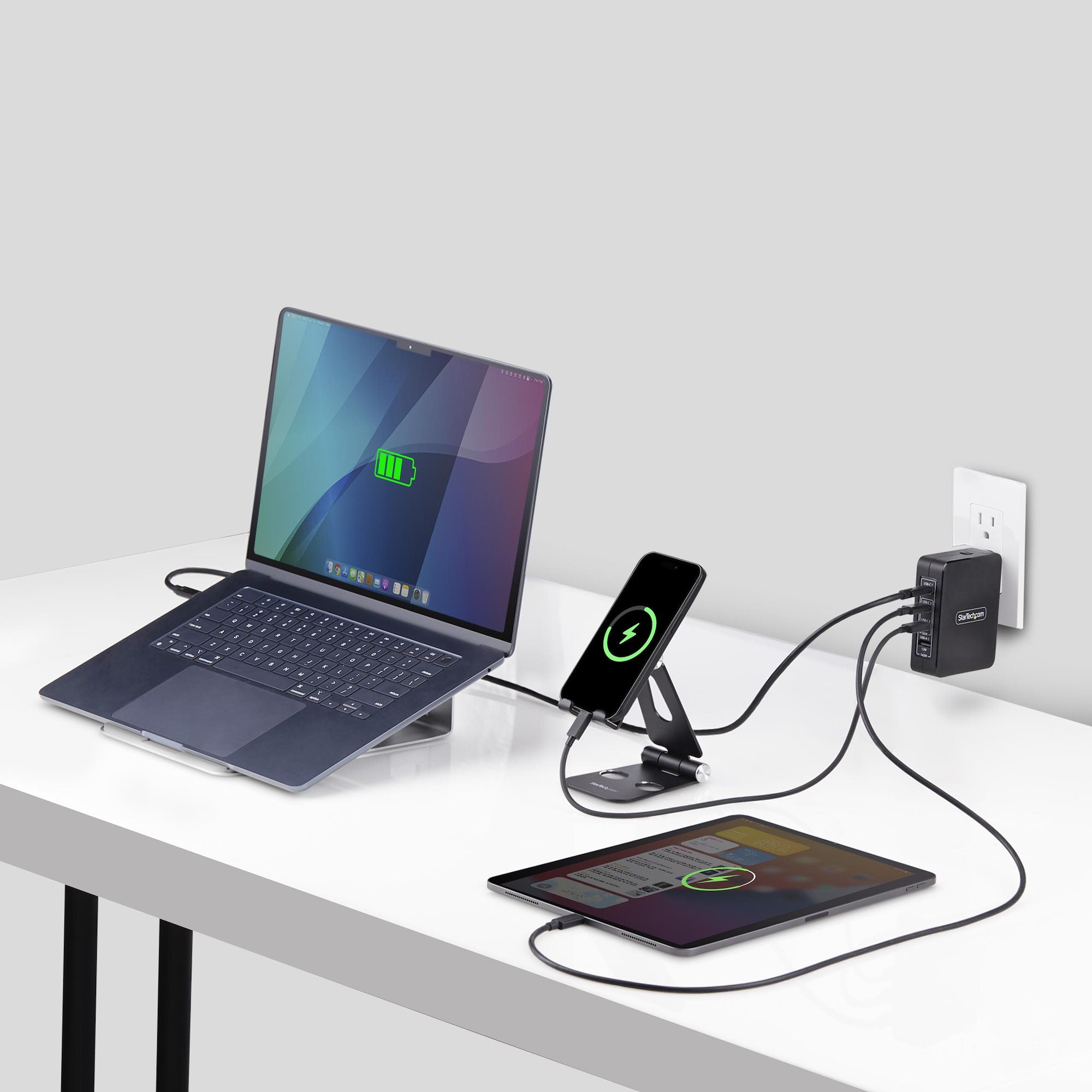StarTech.com 140W USB-C Wall Charger, 3x USB-C/1x USB-A, PD 3.1 International GaN Power Adapter for MacBook/Dell XPS/Inspiron