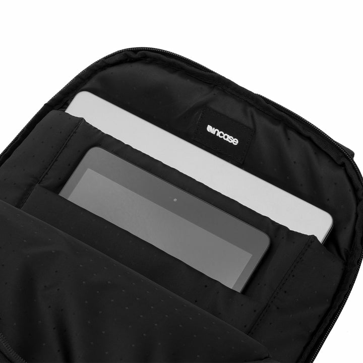 Incase Facet Backpack 25L - Black