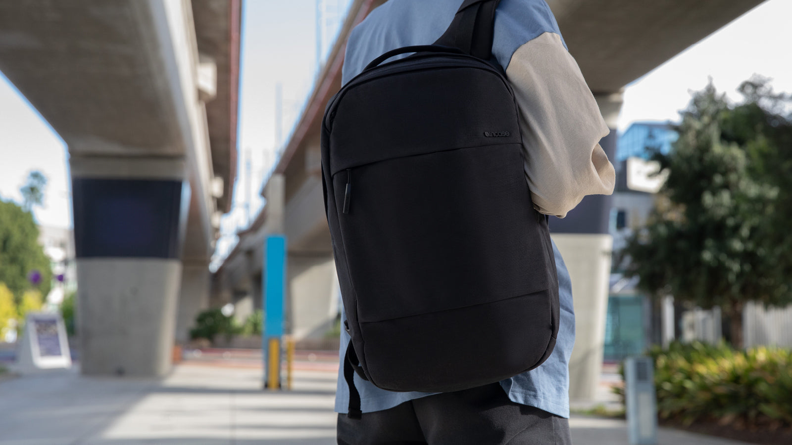 Incase City Compact backpack Casual backpack Black Cordura