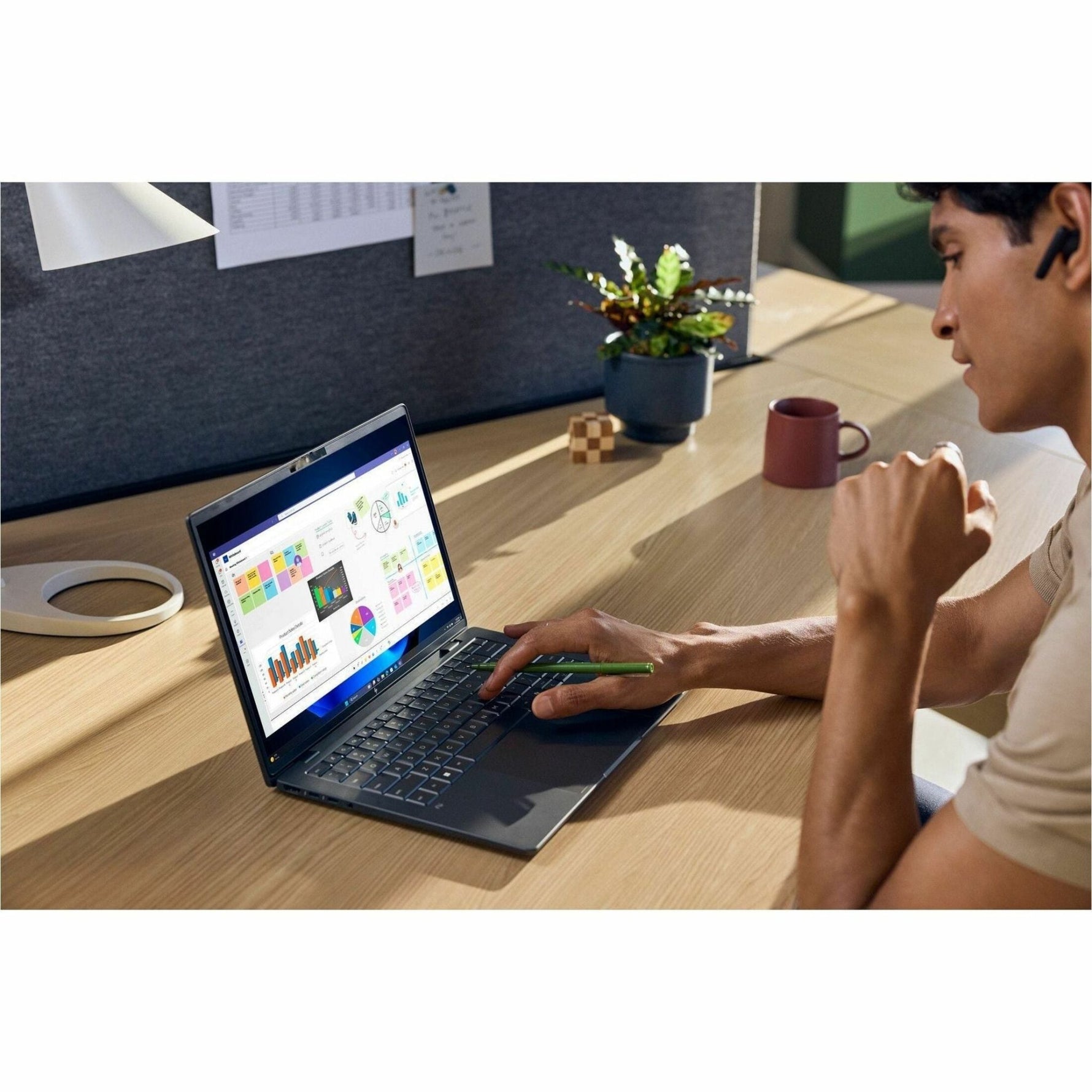 HP EliteBook X G2i 14' Copilot+ PC Notebook - 2.8K - 120 Hz - Intel Core Ultra 7 Series 3 356H - 32 GB - 512 GB SSD - Atmospheric Blue - Soundz Store AUSTRALIA