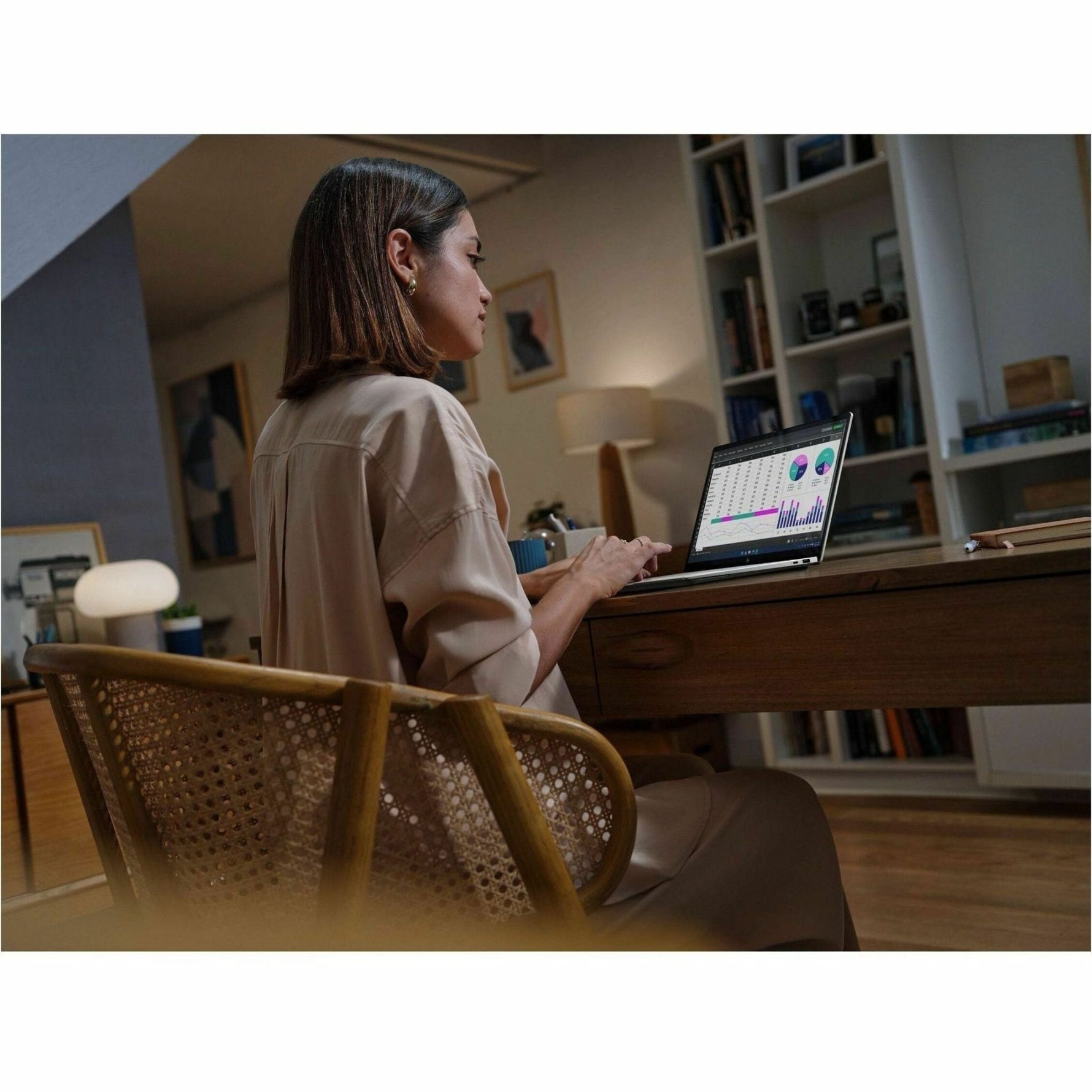 HP OmniBook X 14-ka0065TU 14' Copilot+ PC Notebook - WUXGA - Intel Core Ultra 7 Series 3 356H - 32 GB - 1 TB SSD - Glacier Silver Aluminum - Soundz Store AUSTRALIA