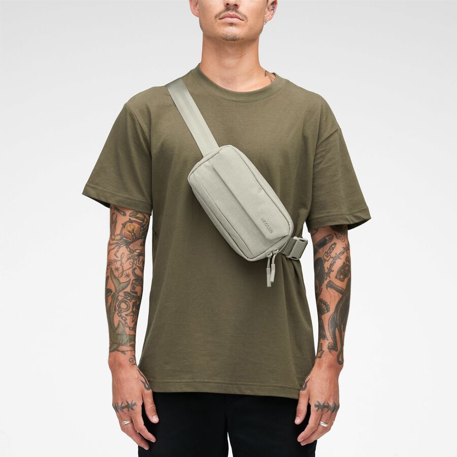 Incase INCO400800-LMST - Crosstown Sling LMST - Soundz Store AUSTRALIA