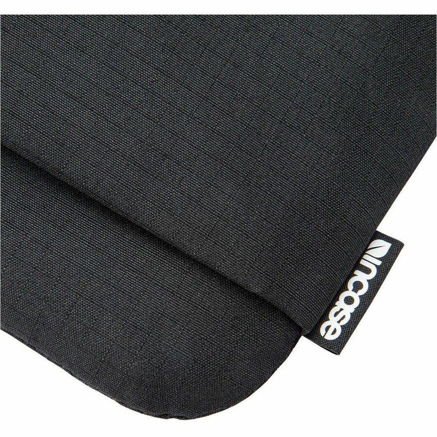 Incase INMB100744-BLK - Go Sleeve 16 Black - Soundz Store AUSTRALIA
