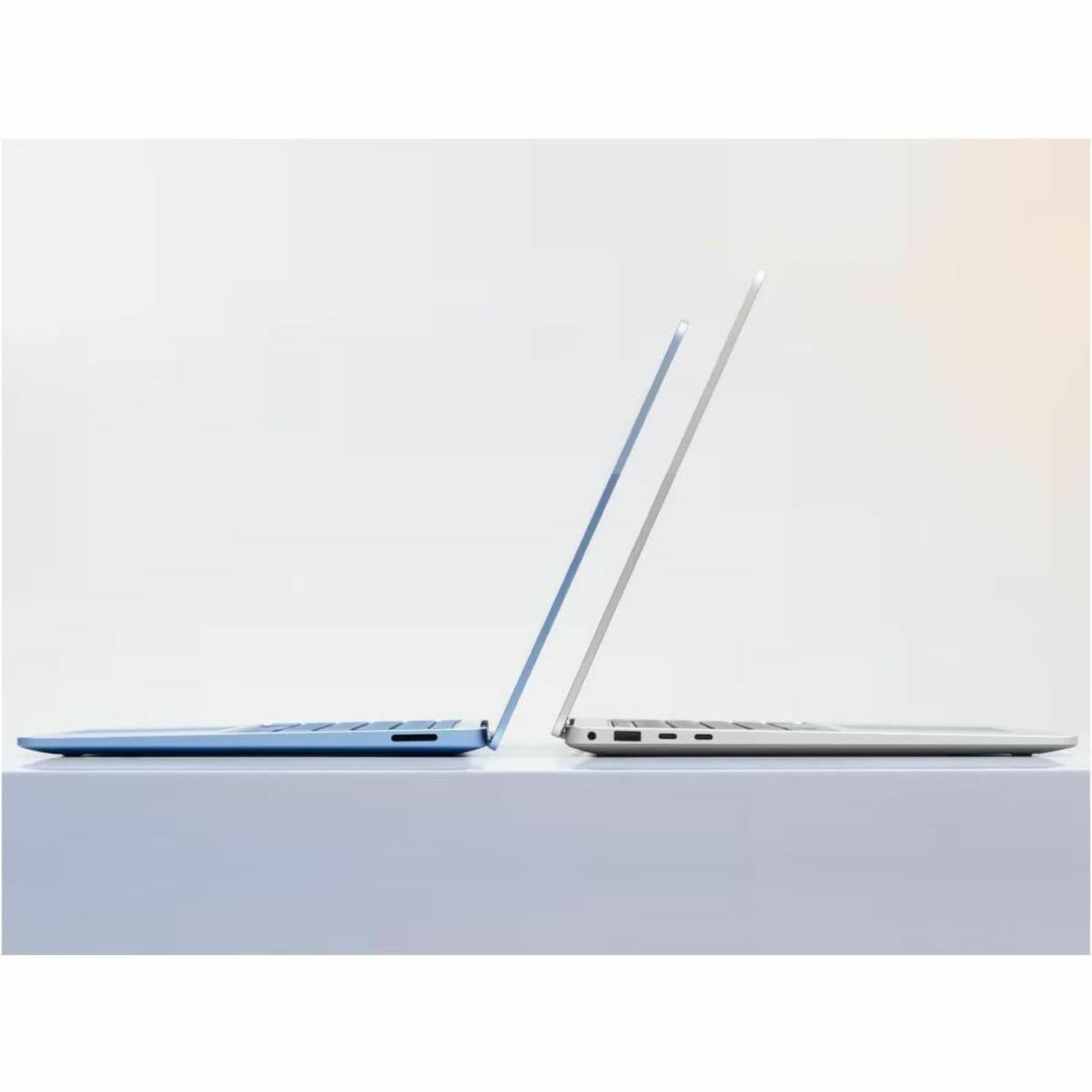 Microsoft Surface Laptop 8 13.8' Touchscreen Notebook - 120 Hz - Intel Core Ultra 5 Series 3 335 - 16 GB - 256 GB SSD - Platinum - Soundz Store AUSTRALIA