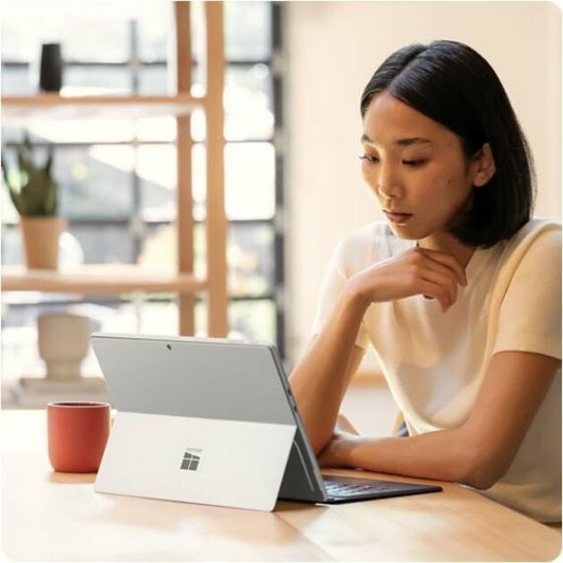 Microsoft Surface Pro (12th Edition) Tablet - 13' - vPro Technology - 32 GB - 1 TB SSD - Windows 11 Pro - Platinum - Soundz Store AUSTRALIA